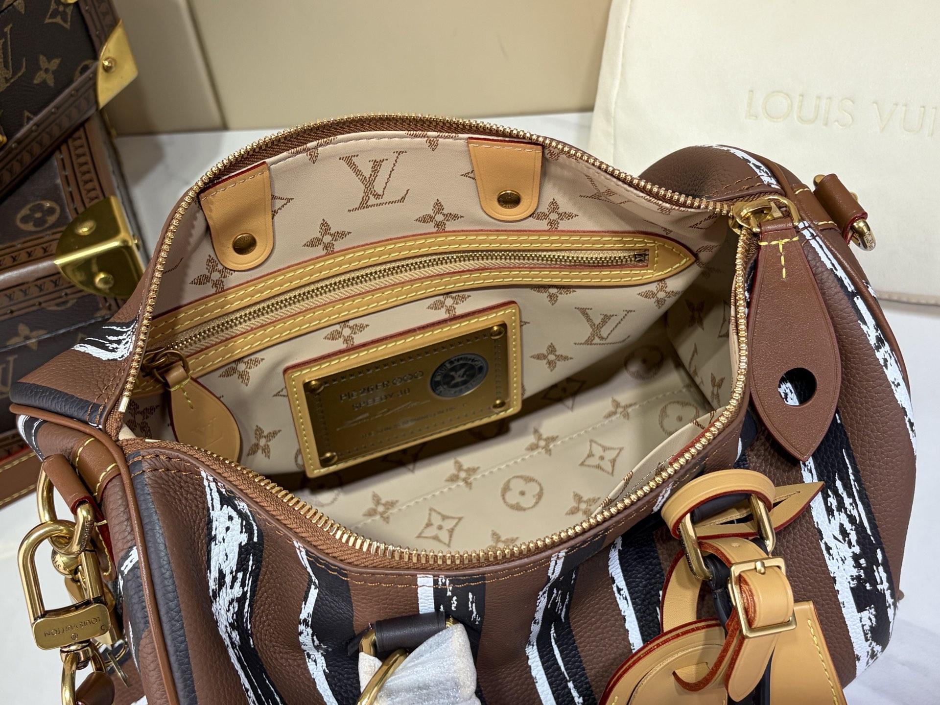 LV 一比一 條紋拼色旅行包 大容量手提單肩包 Keepall款