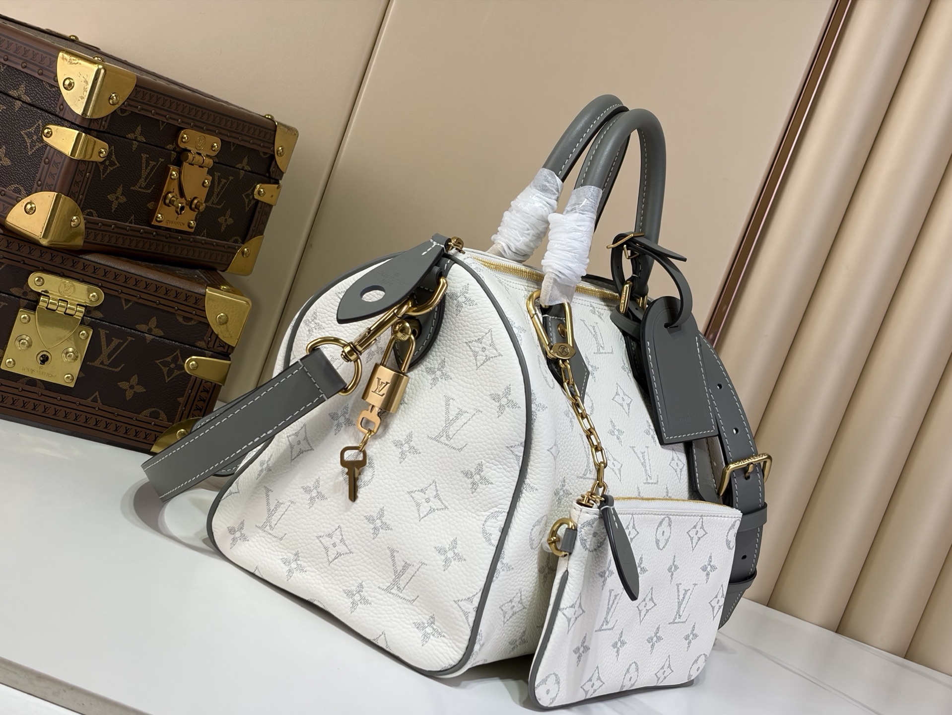 LV A貨 白灰老花旅行包 手提單肩兩用包 大容量款| 14 LV A貨 白灰老花旅行包 手提單肩兩用包 大容量款