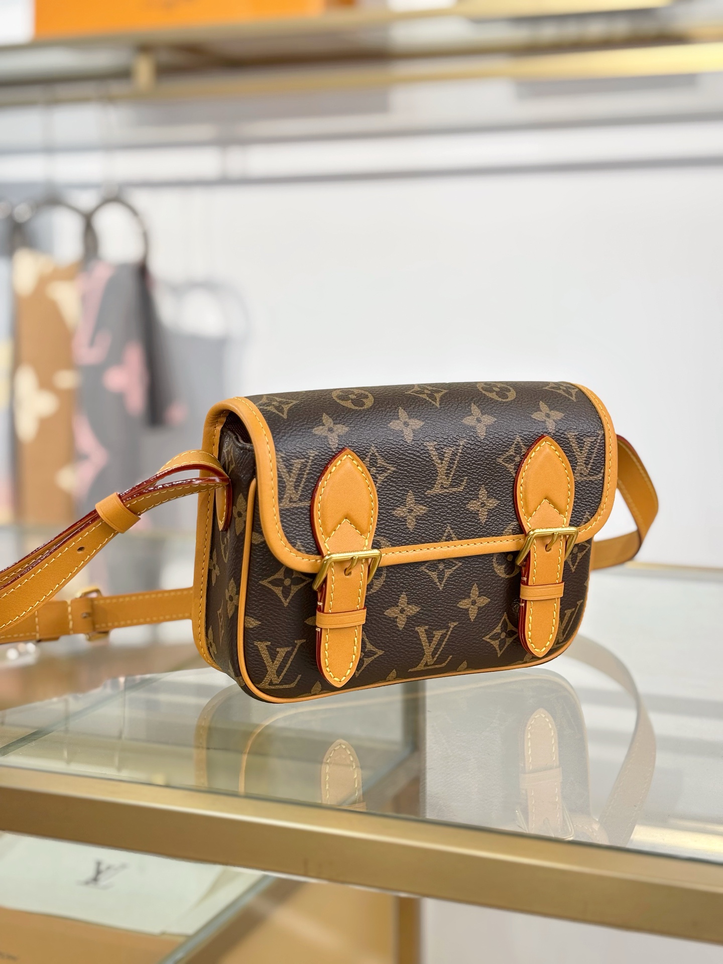 LV 一比一 老花雙扣翻蓋斜挎包 復古小方包| 14 LV 一比一 老花雙扣翻蓋斜挎包 復古小方包