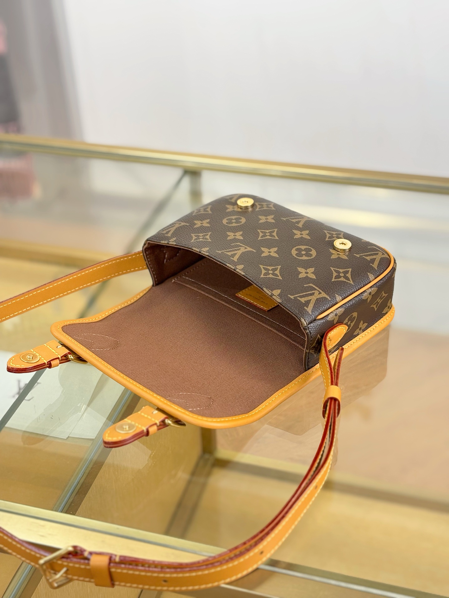 LV 一比一 老花雙扣翻蓋斜挎包 復古小方包| 12 LV 一比一 老花雙扣翻蓋斜挎包 復古小方包