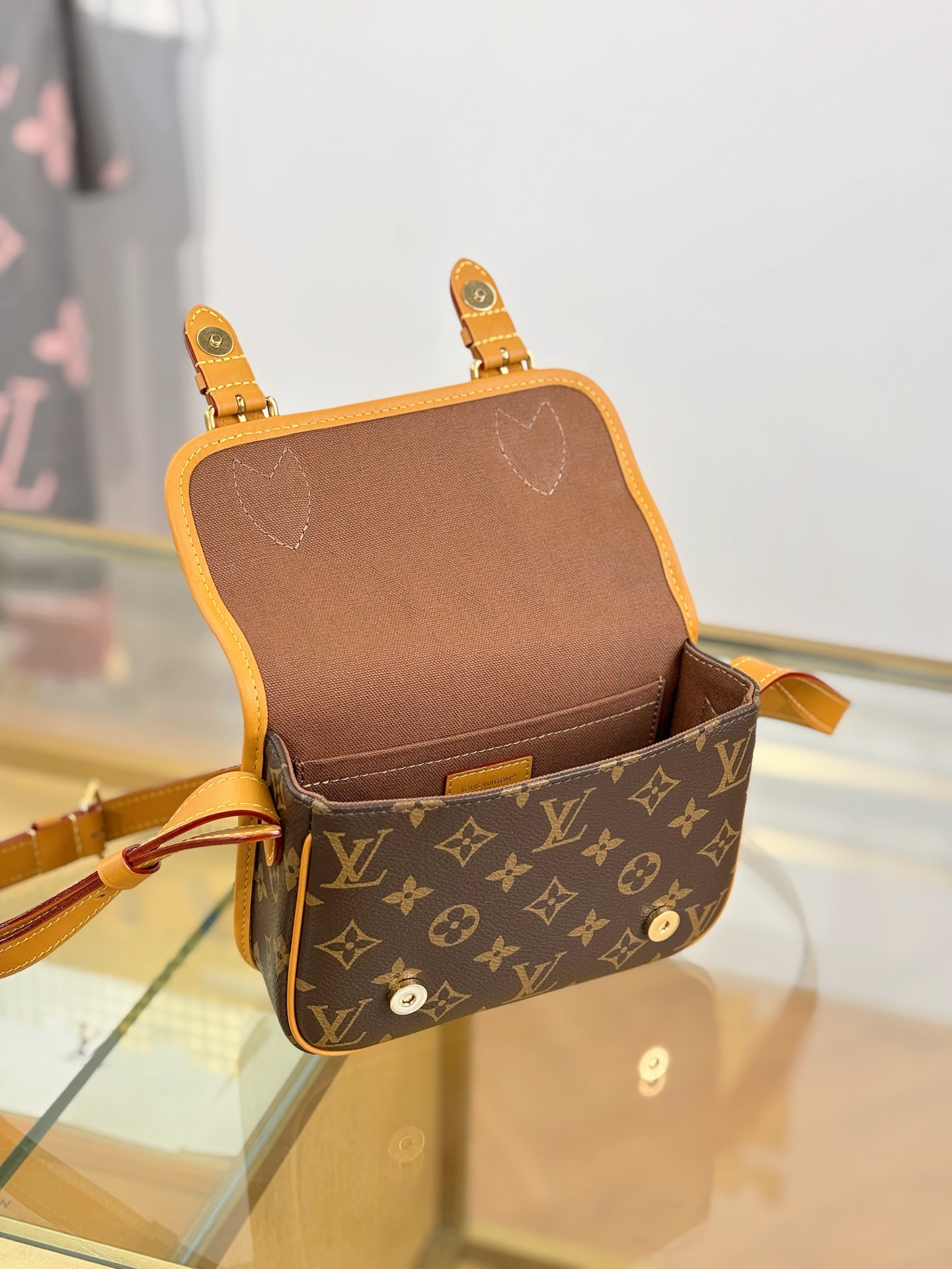 LV 一比一 老花雙扣翻蓋斜挎包 復古小方包| 11 LV 一比一 老花雙扣翻蓋斜挎包 復古小方包