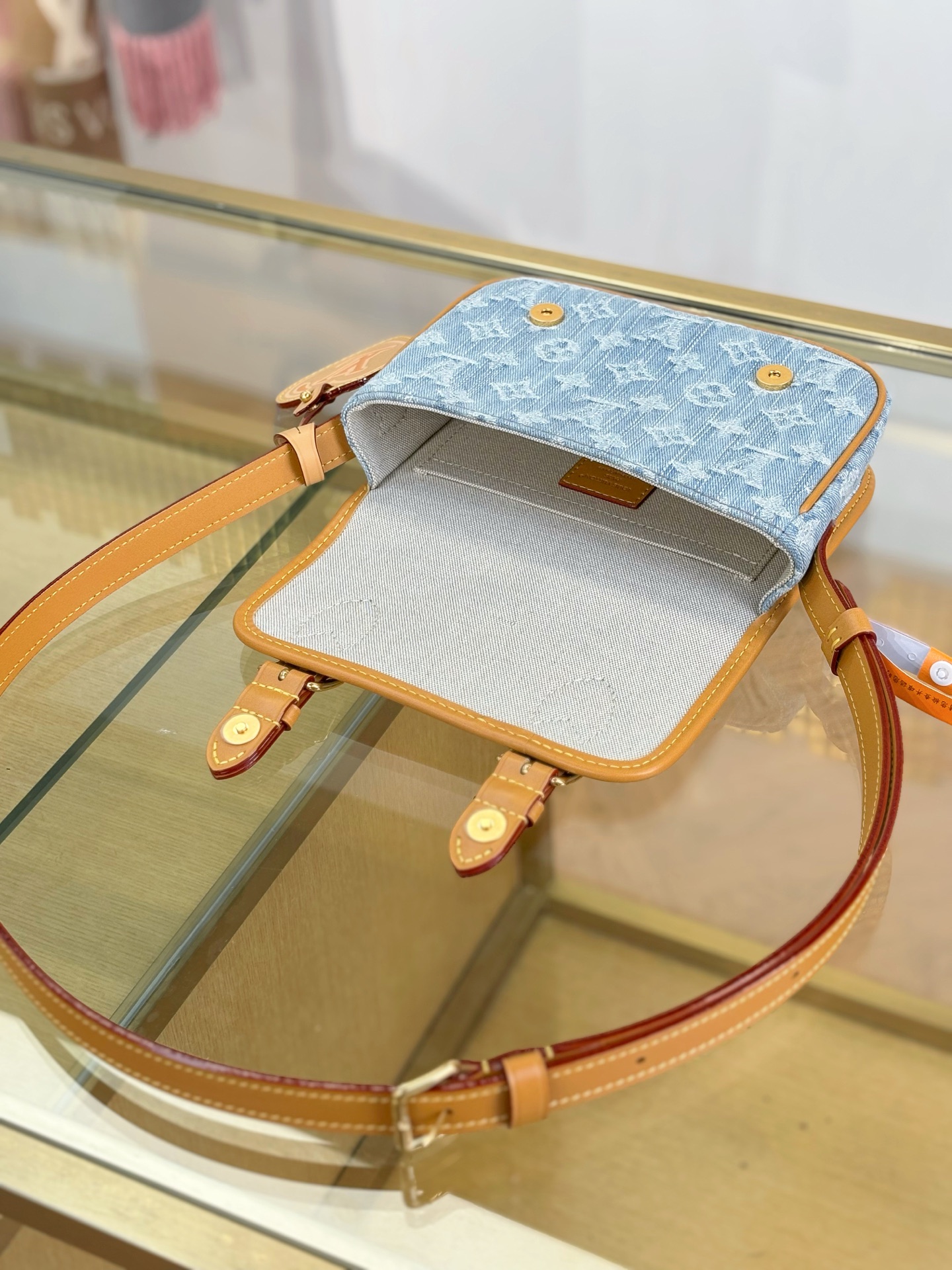LV 原單 牛仔老花斜挎包 雙扣翻蓋小包