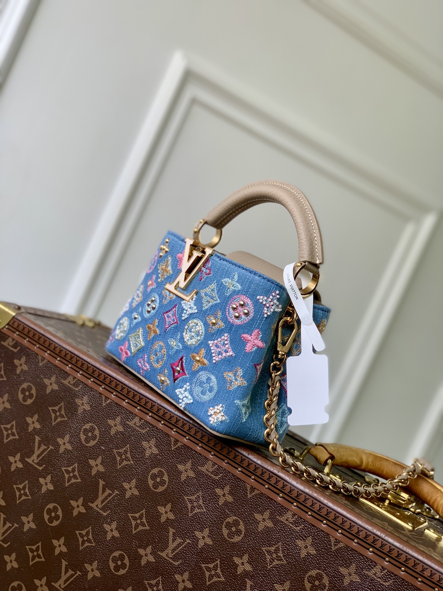 LV 一比一 牛仔刺繡Capucines迷你包 鏈條手提斜挎包| 14 LV 一比一 牛仔刺繡Capucines迷你包 鏈條手提斜挎包