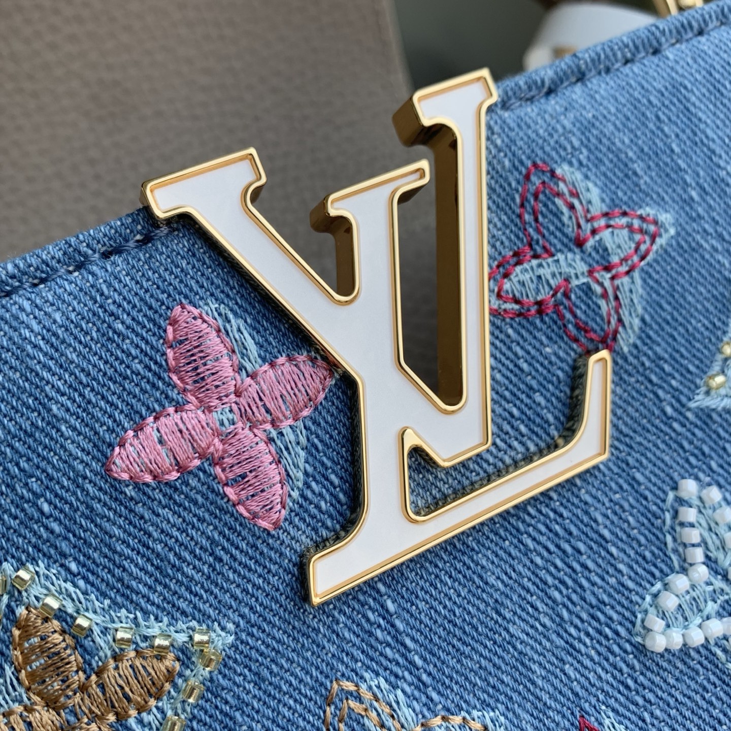 LV 一比一 牛仔刺繡Capucines迷你包 鏈條手提斜挎包| 11 LV 一比一 牛仔刺繡Capucines迷你包 鏈條手提斜挎包