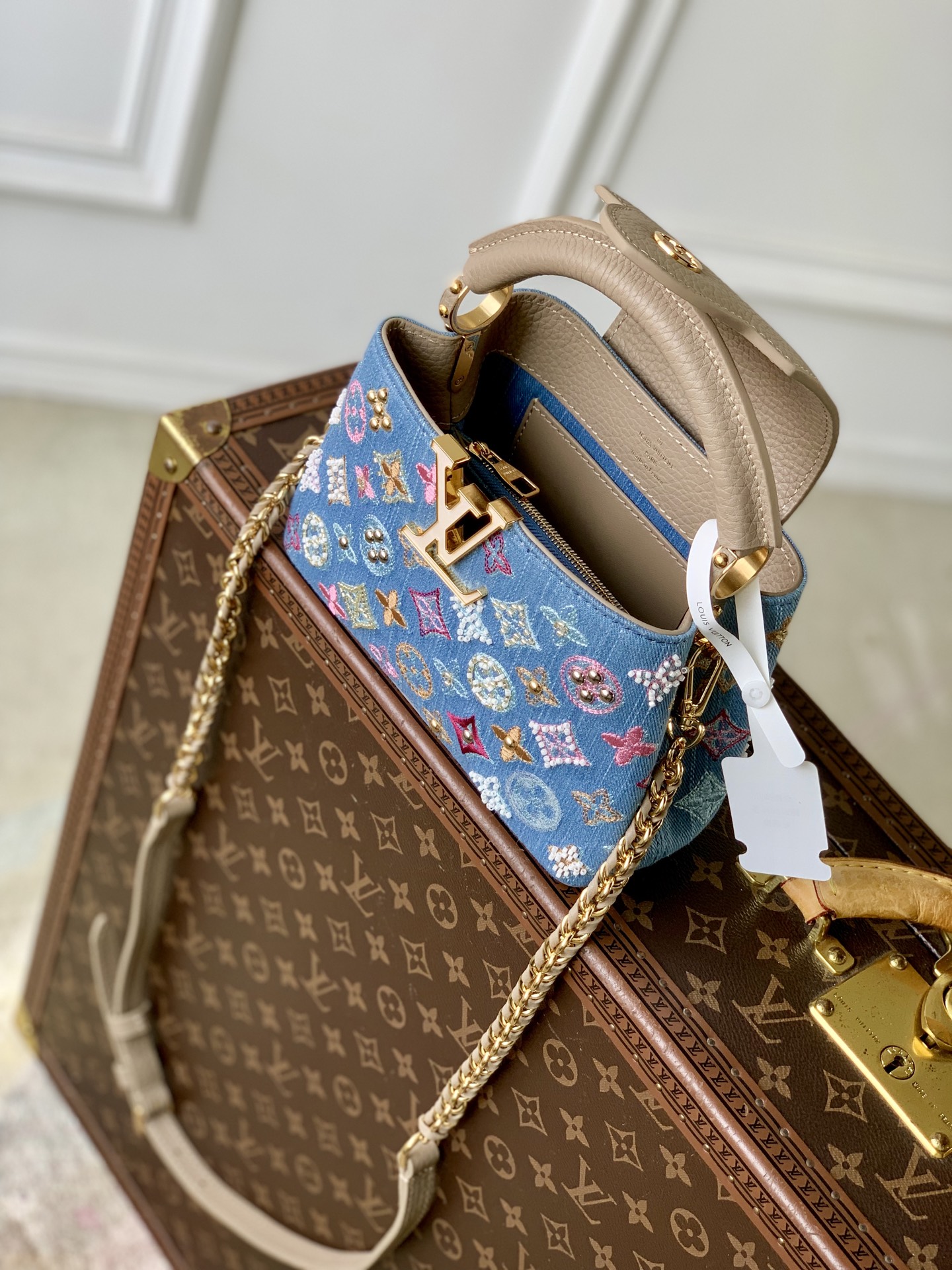 LV 一比一 牛仔刺繡Capucines迷你包 鏈條手提斜挎包| 7 LV 一比一 牛仔刺繡Capucines迷你包 鏈條手提斜挎包