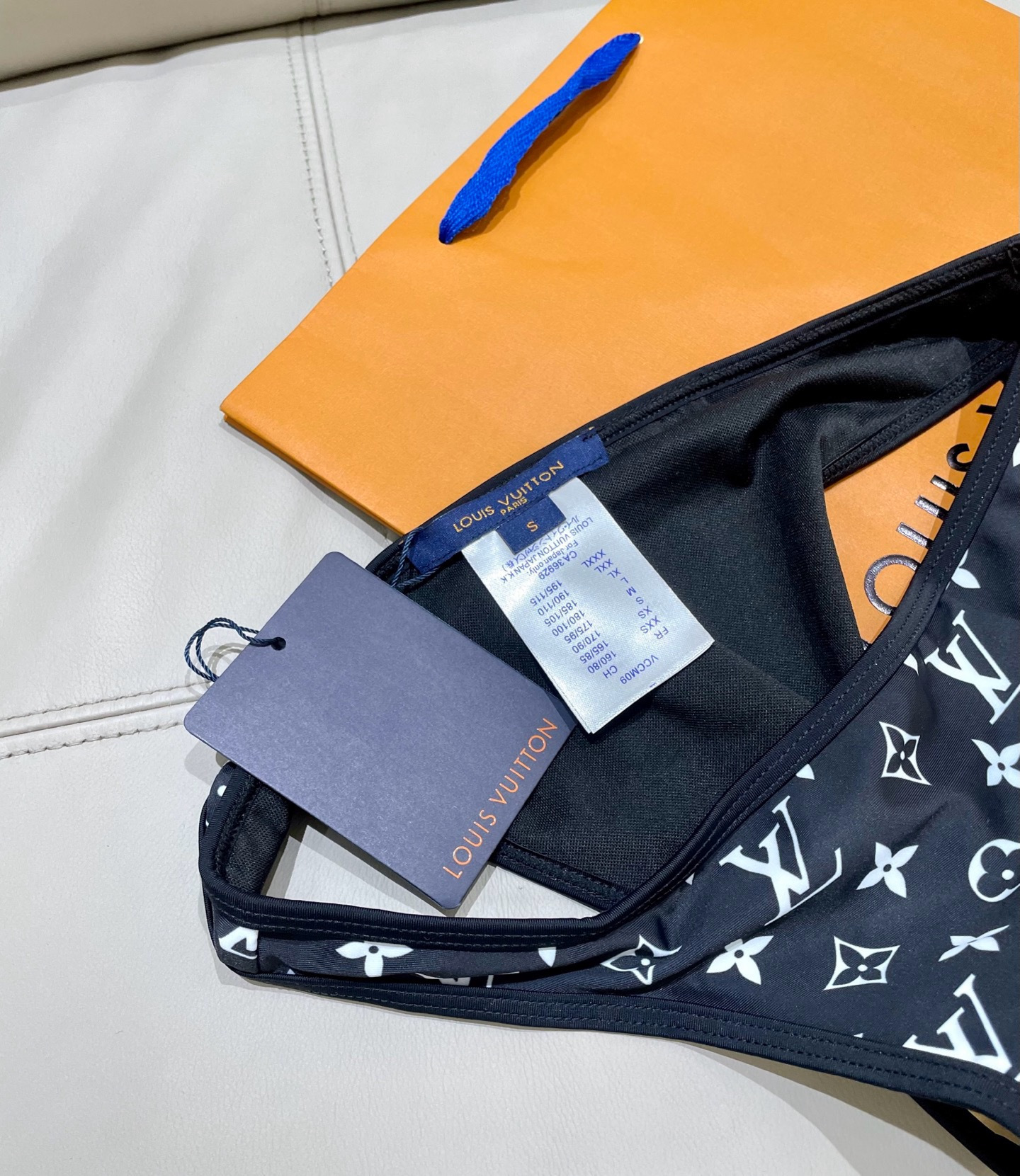 LV 高仿 黑色Monogram比基尼套装 性感显瘦分体泳衣