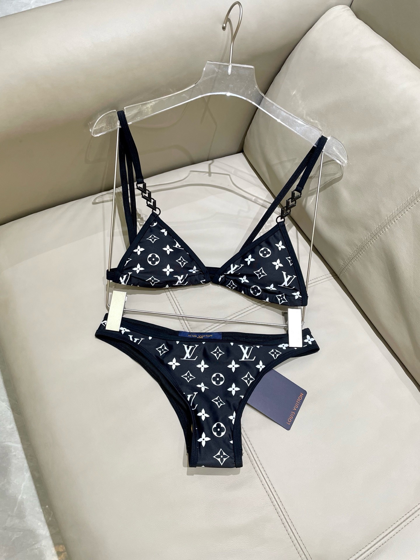 LV 高仿 黑色Monogram比基尼套装 性感显瘦分体泳衣