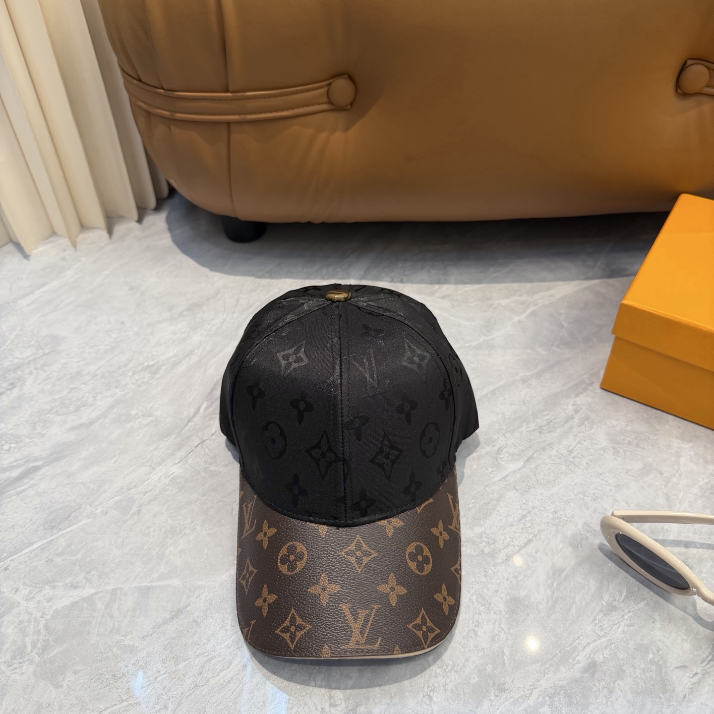 LV高仿拼接老花棒球帽 時尚休閒百搭帽| 14 LV高仿拼接老花棒球帽 時尚休閒百搭帽