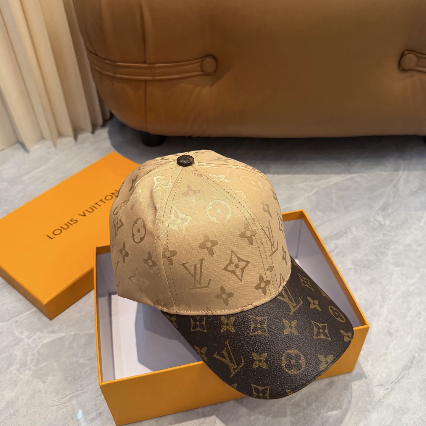 LV原單米色老花拼接棒球帽 經典百搭休閒帽