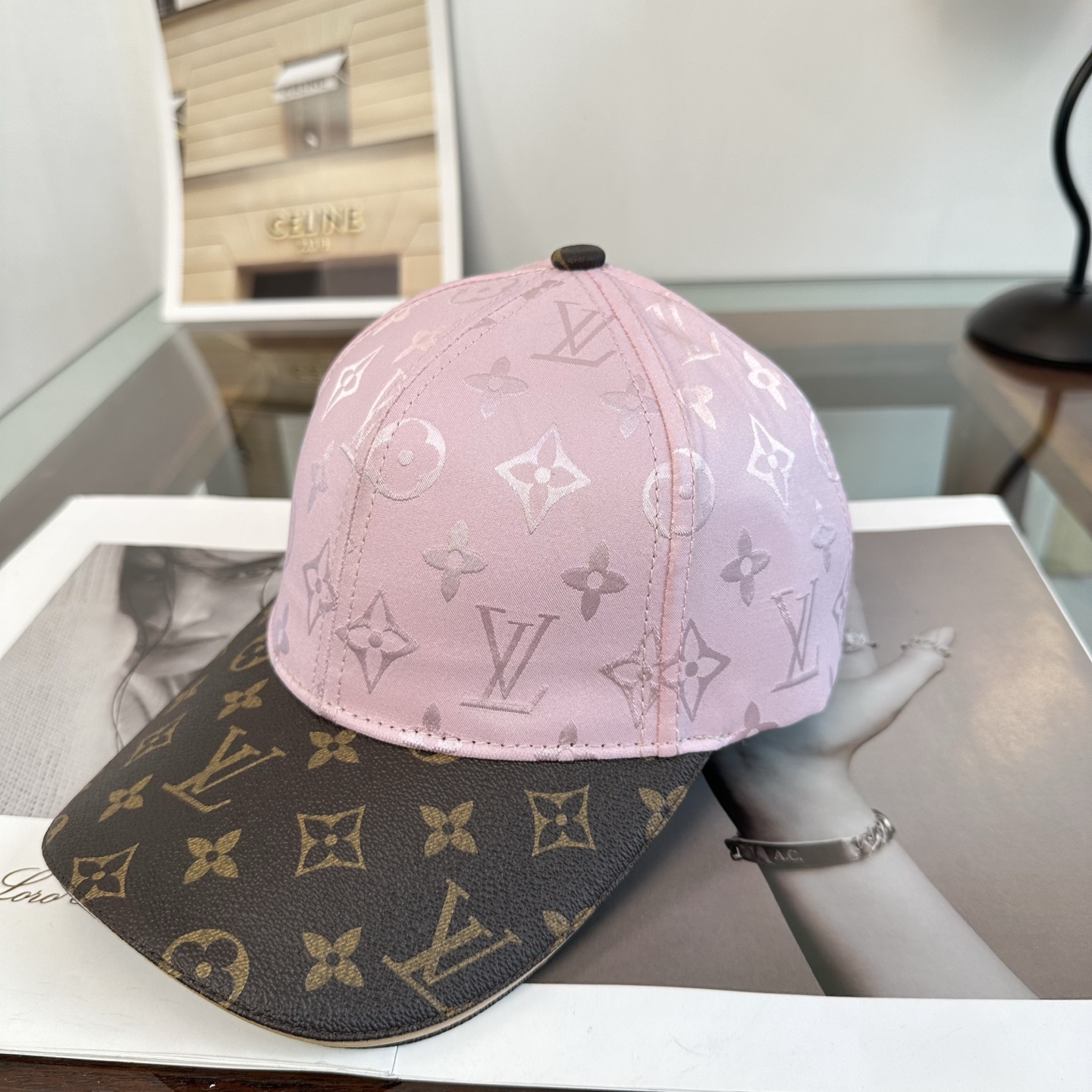 LV一比一粉色老花棒球帽 清新甜美遮陽休閒帽| 12 LV一比一粉色老花棒球帽 清新甜美遮陽休閒帽