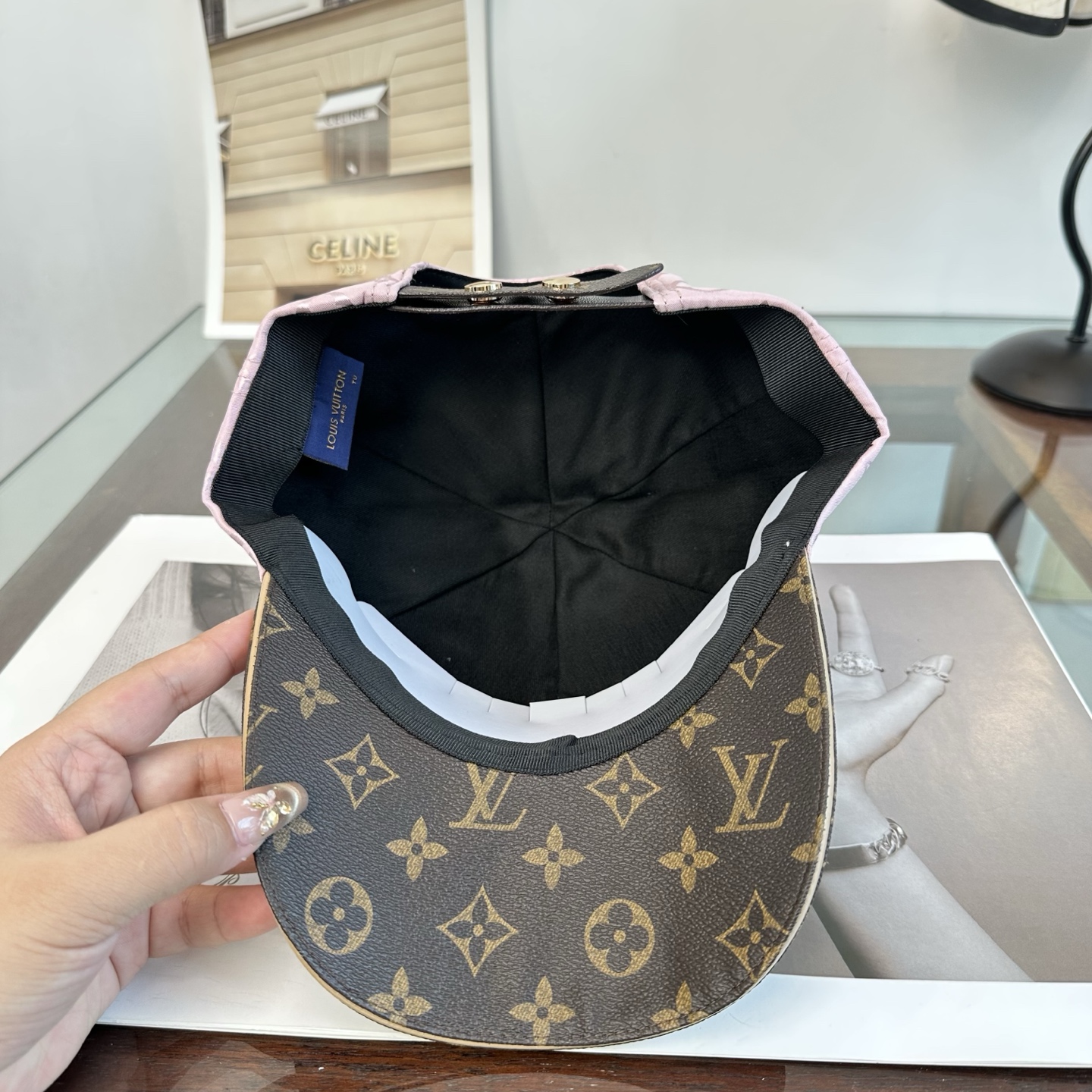 LV一比一粉色老花棒球帽 清新甜美遮陽休閒帽| 7 LV一比一粉色老花棒球帽 清新甜美遮陽休閒帽