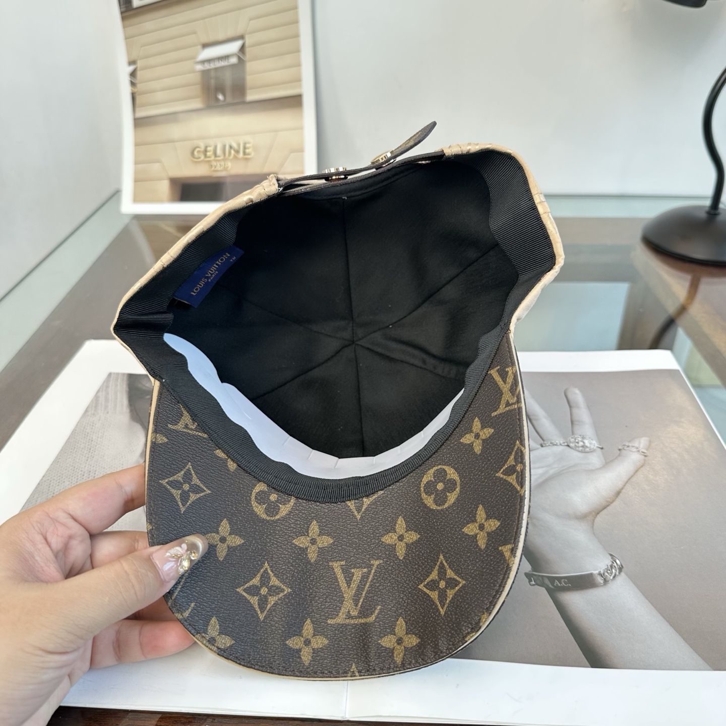 LV高仿卡其拼接老花棒球帽 經典高級百搭遮陽帽| 7 LV高仿卡其拼接老花棒球帽 經典高級百搭遮陽帽