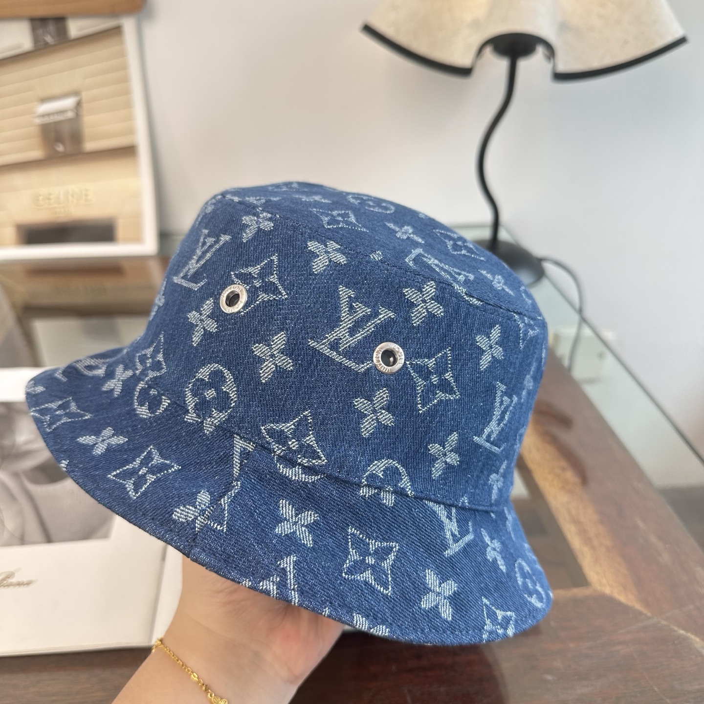 LV高仿牛仔藍老花漁夫帽 Monogram提花休閒百搭遮陽帽| 11 LV高仿牛仔藍老花漁夫帽 Monogram提花休閒百搭遮陽帽