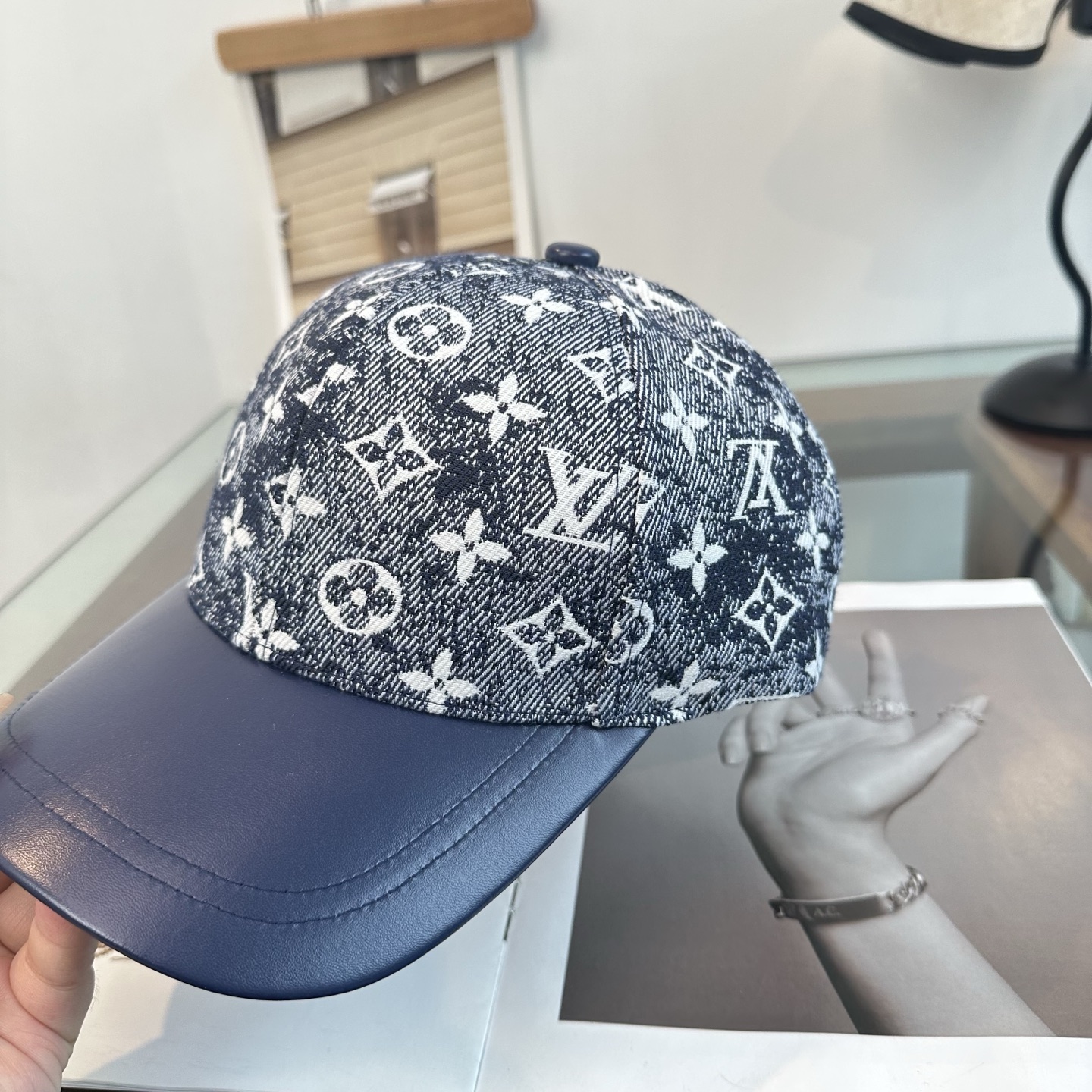 LV一比一深藍老花拼皮棒球帽 Monogram經典休閒鴨舌帽| 9 LV一比一深藍老花拼皮棒球帽 Monogram經典休閒鴨舌帽