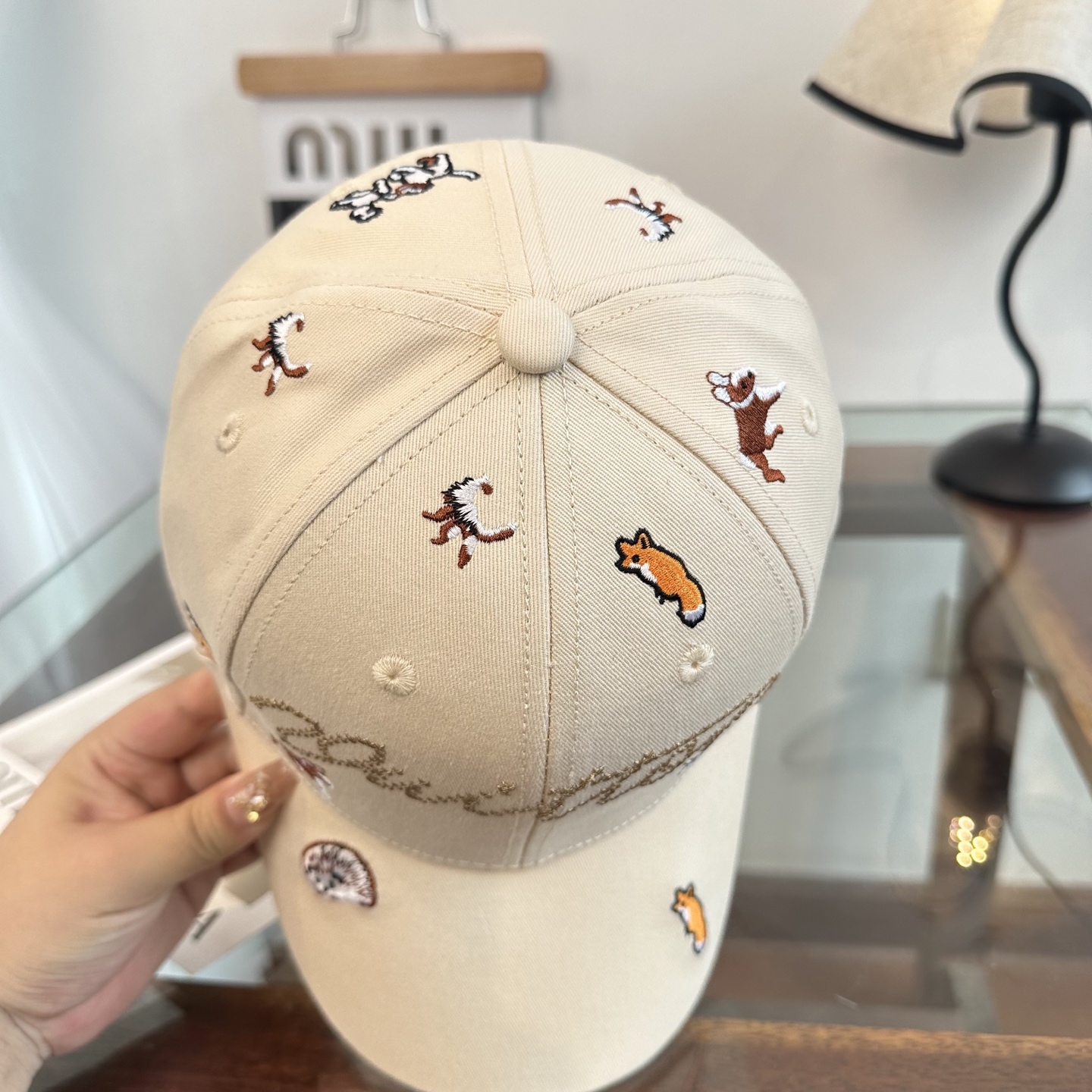 LV高仿動物刺繡卡其棒球帽 字母刺繡休閒百搭鴨舌帽| 10 LV高仿動物刺繡卡其棒球帽 字母刺繡休閒百搭鴨舌帽