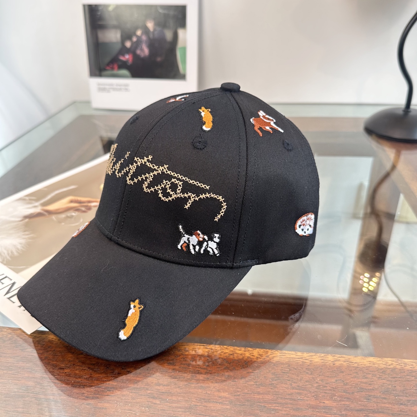 LV一比一黑色動物刺繡棒球帽 字母設計休閒鴨舌帽| 13 LV一比一黑色動物刺繡棒球帽 字母設計休閒鴨舌帽