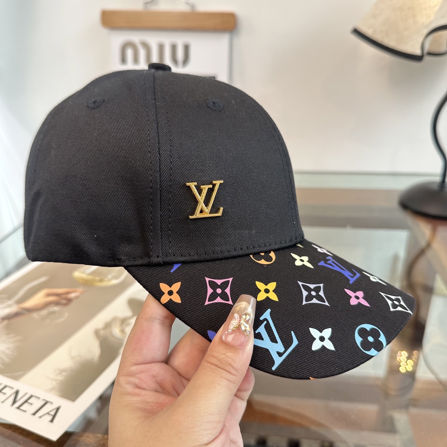 LV原單黑彩虹老花拼色棒球帽 彩色Monogram潮流鴨舌帽| 9 LV原單黑彩虹老花拼色棒球帽 彩色Monogram潮流鴨舌帽