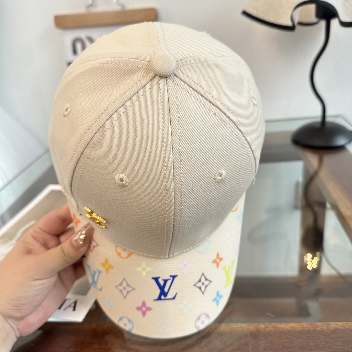 LV原單米白彩色老花棒球帽 清新百搭休閒遮陽帽| 10 LV原單米白彩色老花棒球帽 清新百搭休閒遮陽帽