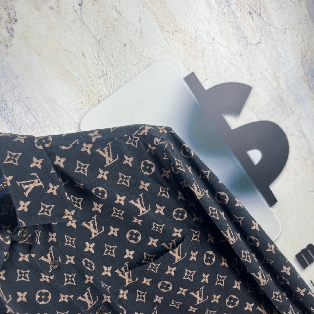 LV A貨男士長袖襯衫經典老花滿版設計百搭休閒款| 12 LV A貨男士長袖襯衫經典老花滿版設計百搭休閒款