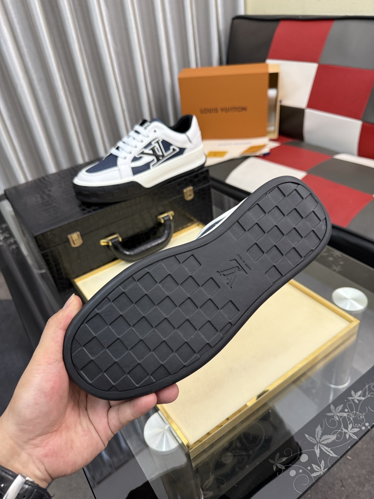 LV 一比一男士休閒鞋 藍白拼接牛皮低筒板鞋 潮流百搭鞋| 7 LV 一比一男士休閒鞋 藍白拼接牛皮低筒板鞋 潮流百搭鞋
