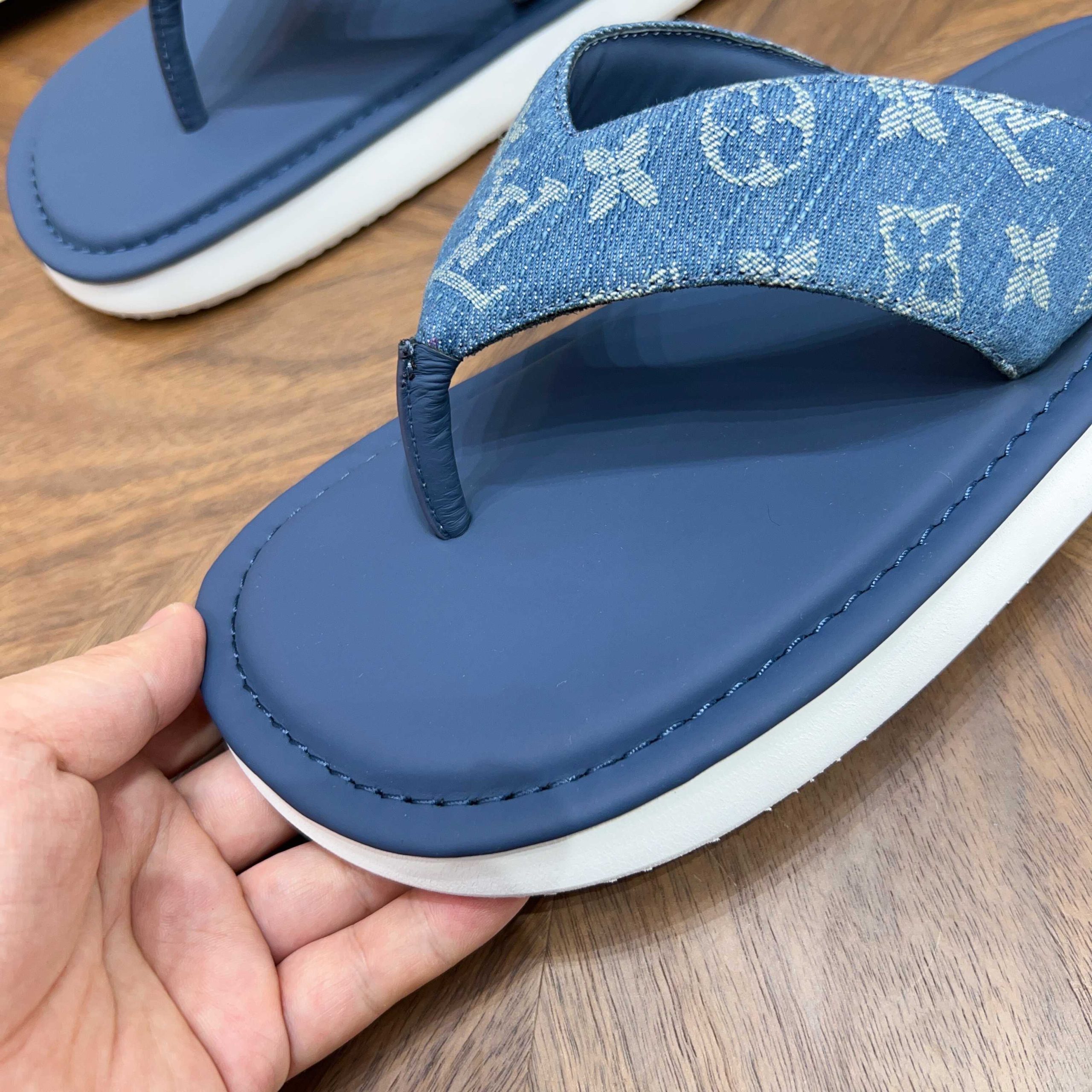 LV一比一牛仔Monogram拖鞋 藍色厚底設計休閒人字拖| 7 LV一比一牛仔Monogram拖鞋 藍色厚底設計休閒人字拖