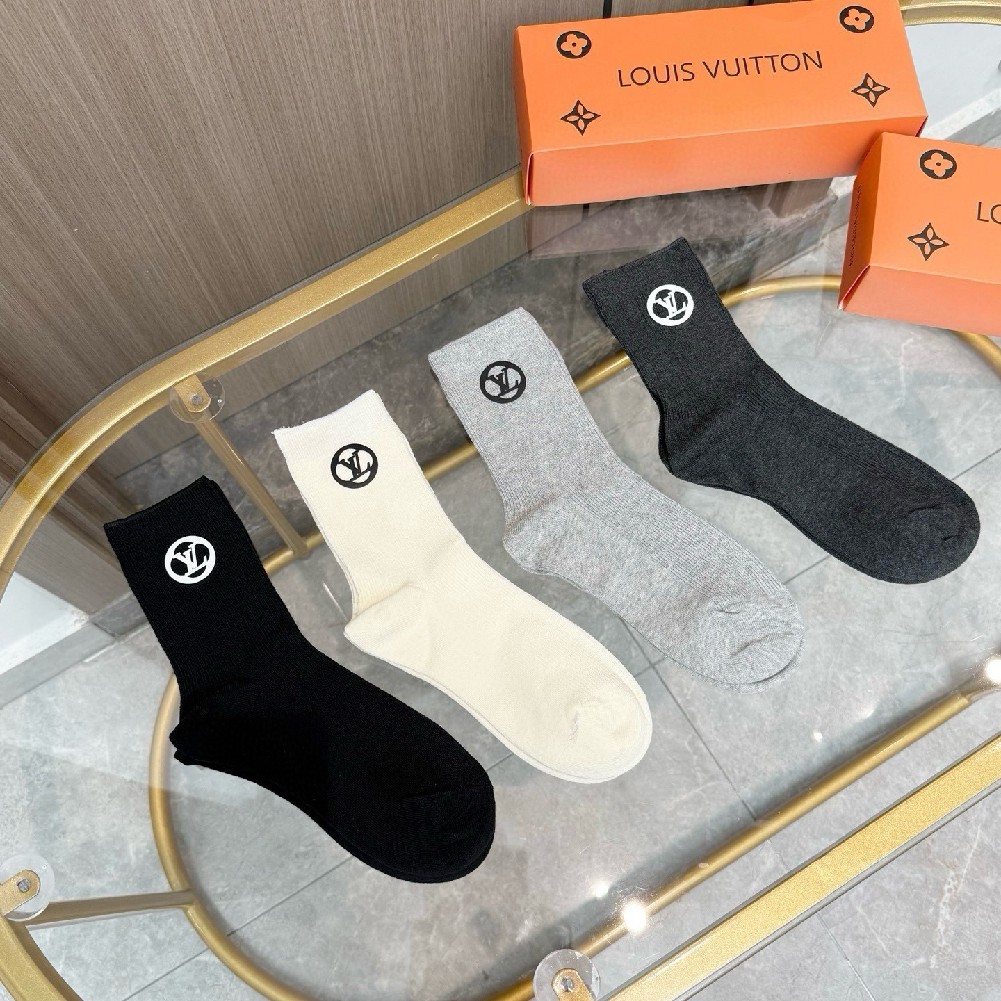 LV一比一中筒刺繡長襪 男女舒適透氣純棉襪| 8 LV一比一中筒刺繡長襪 男女舒適透氣純棉襪