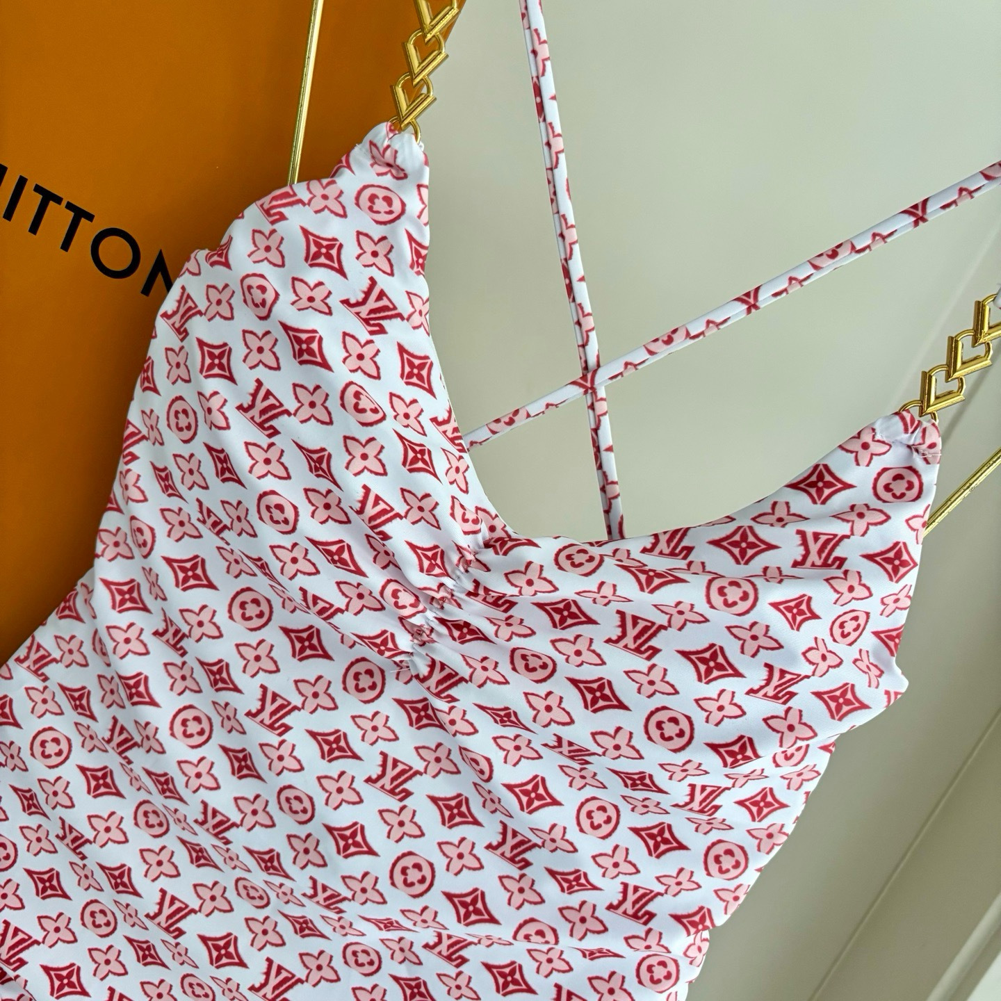 LV 高仿 Monogram粉色印花连体泳衣 女士性感修身沙滩泳装