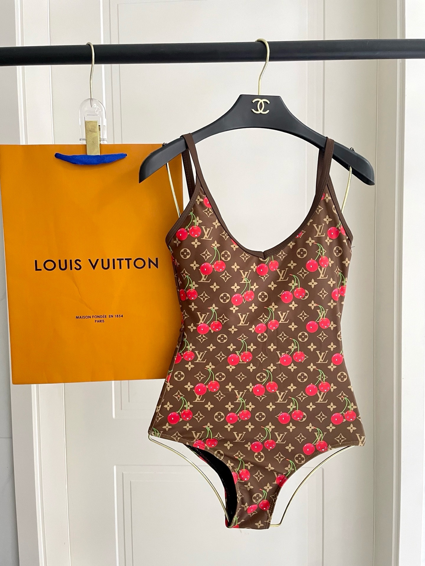 LV 原單 樱桃老花连体泳衣 棕色Monogram显瘦性感泳装