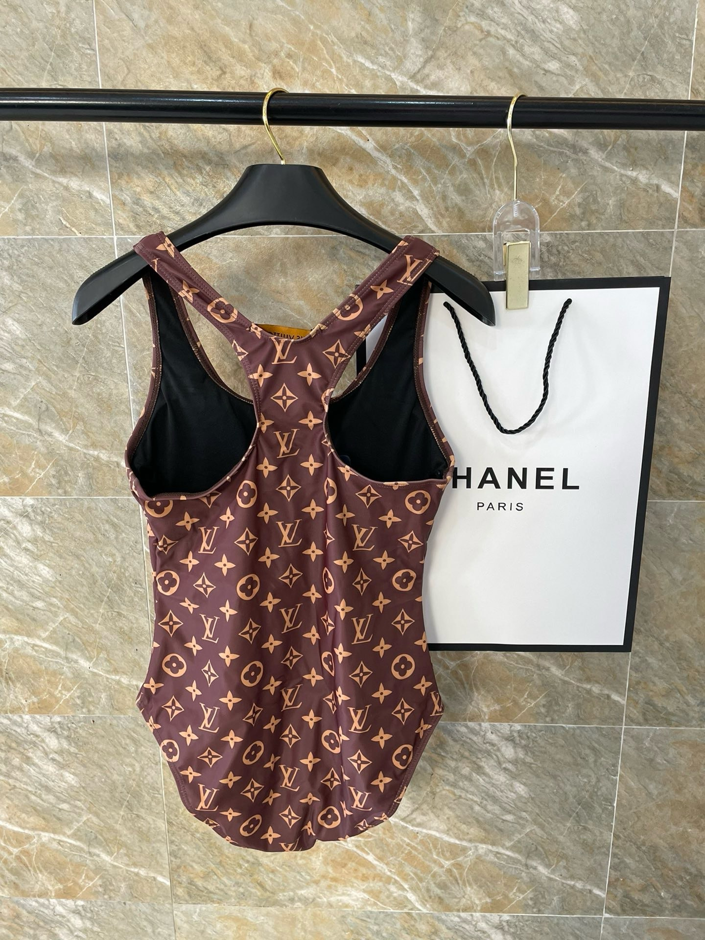 LV A貨 Monogram老花拉链连体泳衣 运动风显瘦泳装