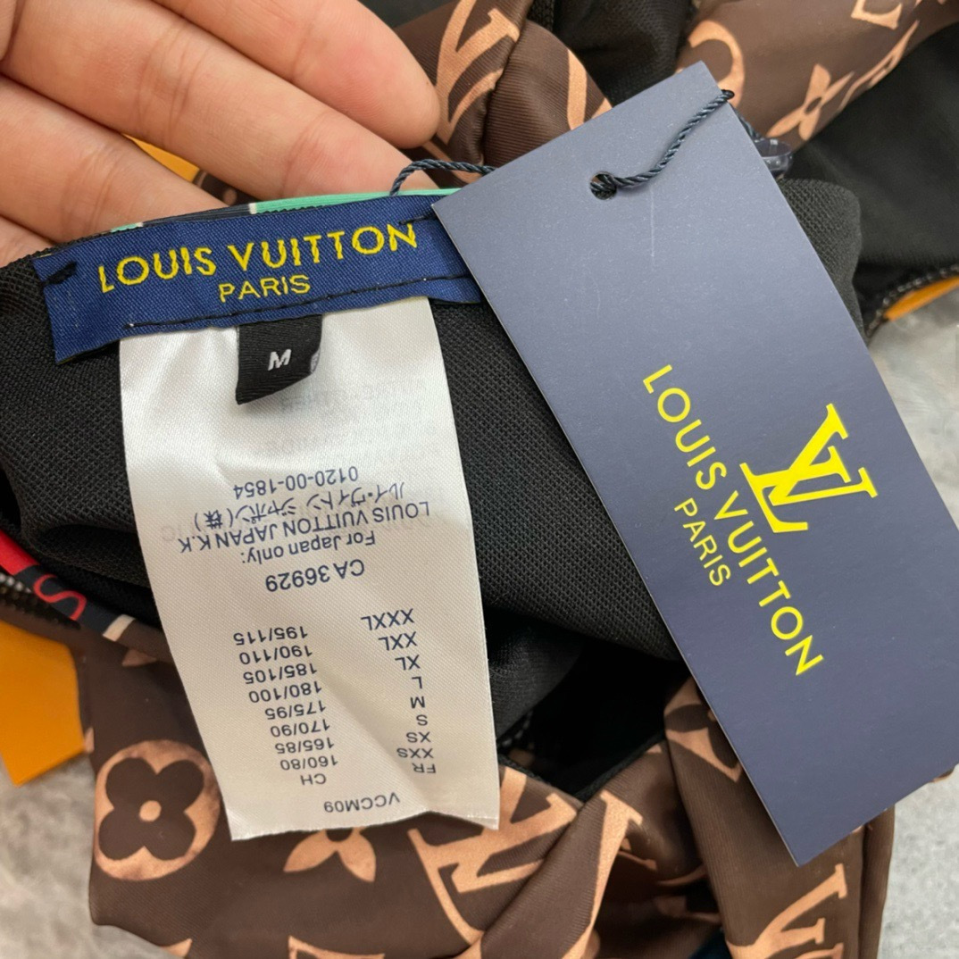 LV A貨 老花贴标拼接连体泳衣 个性印花性感泳装