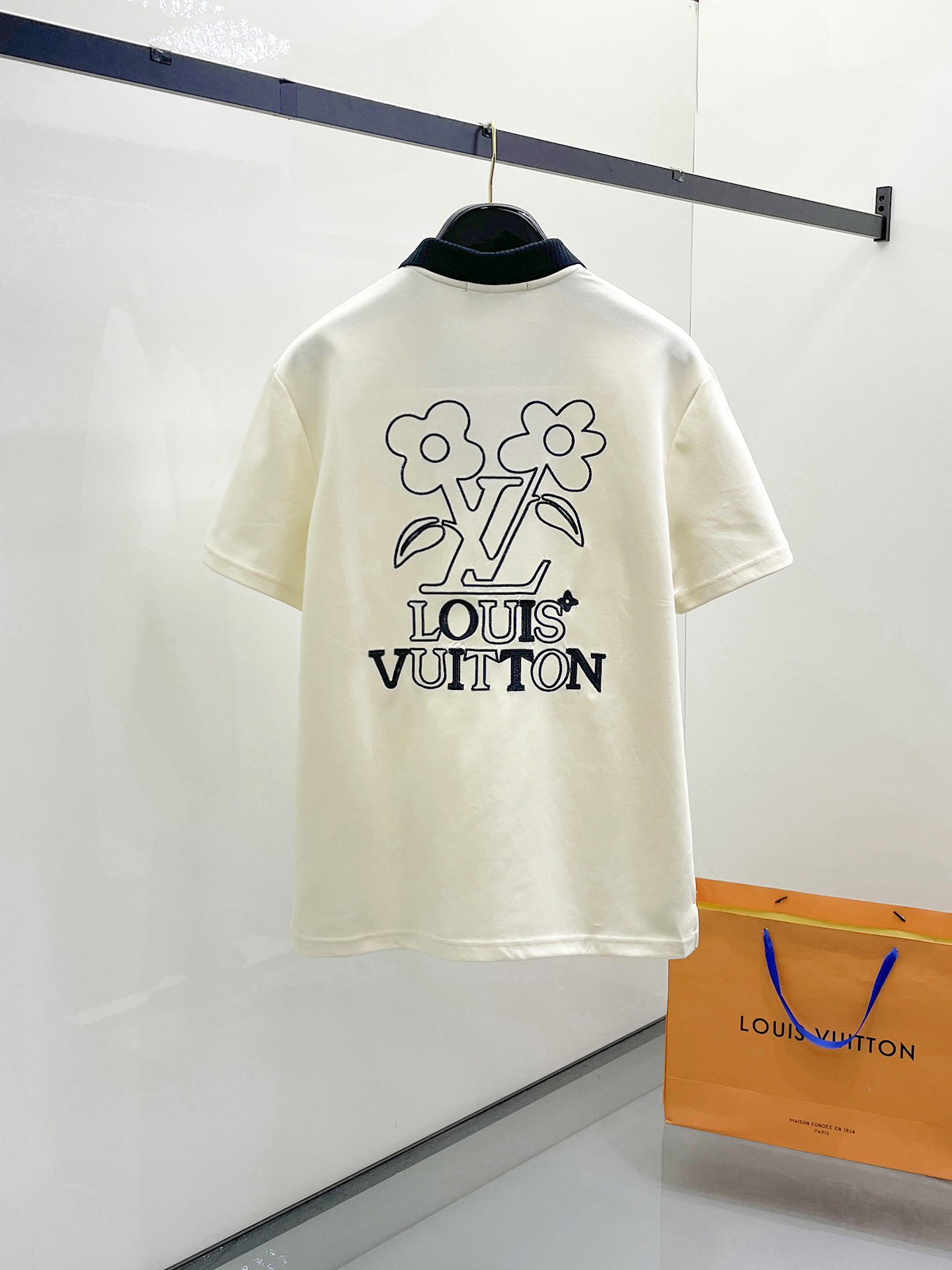 LV原單Polo短袖男士撞色翻領刺繡設計休閒百搭款| 14 LV原單Polo短袖男士撞色翻領刺繡設計休閒百搭款