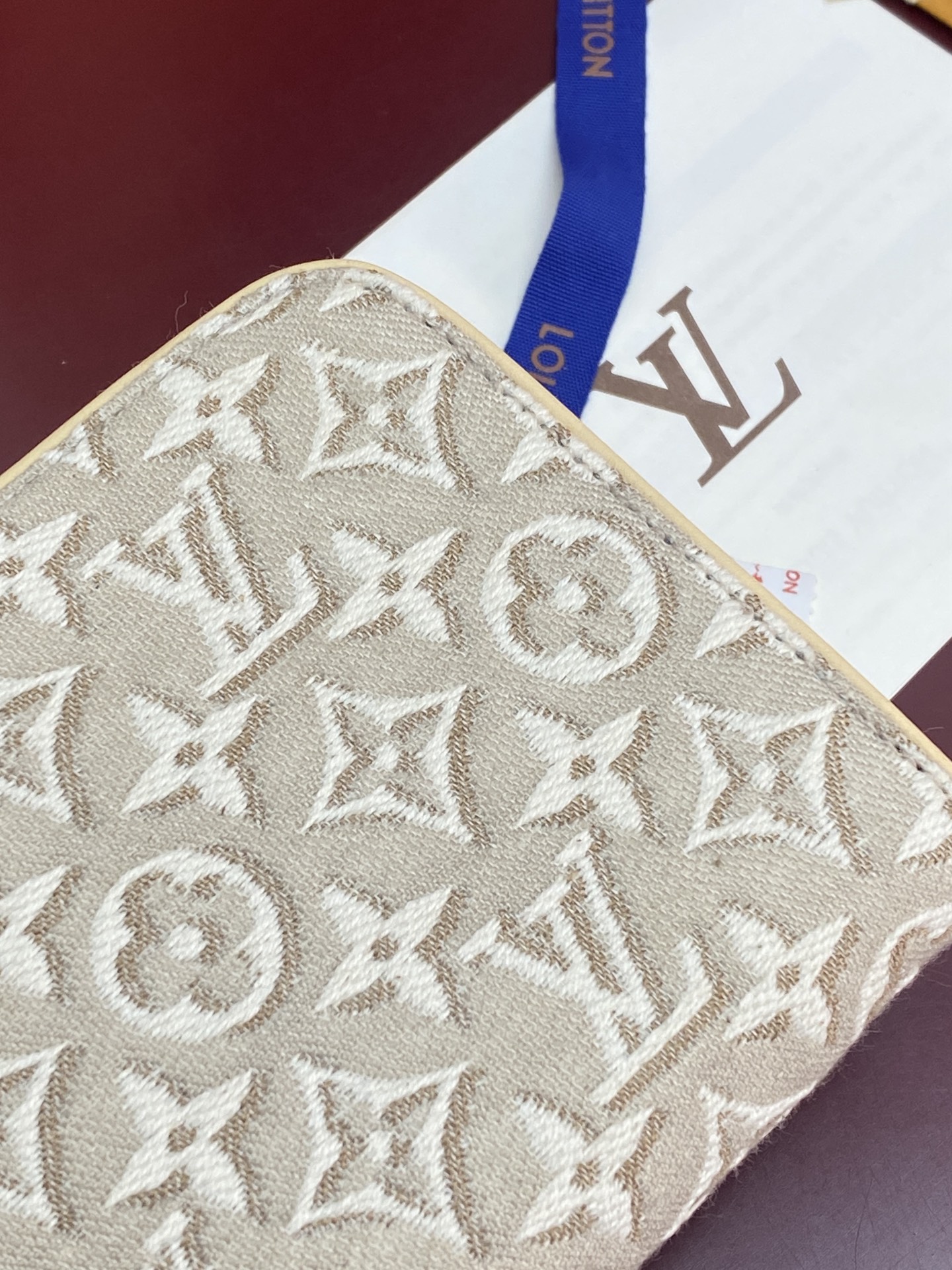 LV原單老花拉鍊長夾女士款米色刺繡設計時尚錢包| 14 LV原單老花拉鍊長夾女士款米色刺繡設計時尚錢包