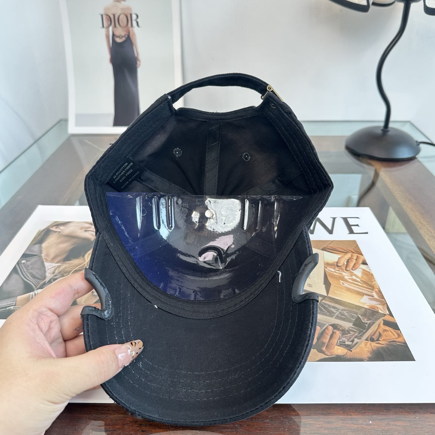 Balenciaga一比一男女款做舊Logo棒球帽黑色街頭潮流百搭帽| 8 Balenciaga一比一男女款做舊Logo棒球帽黑色街頭潮流百搭帽