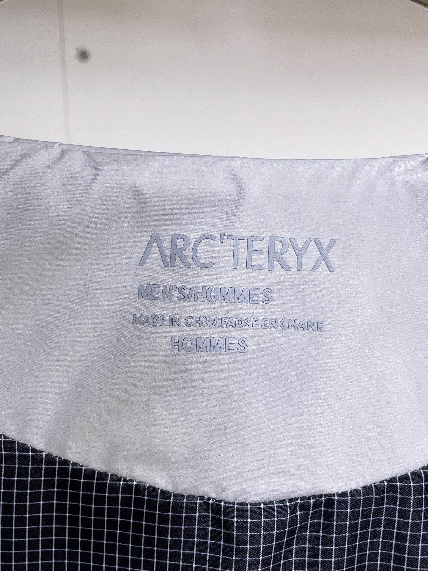 ARC'TERYX 高仿 男女款 GORE-TEX 防水連帽外套 輕量機能風