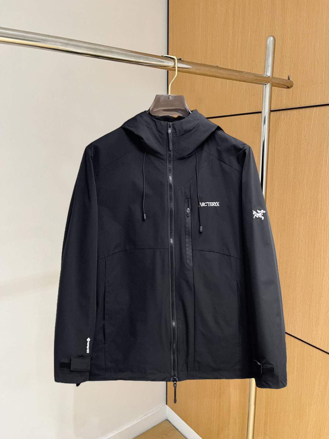ARC'TERYX 高仿 男女款 暗黑機能防風外套 多口袋設計| 3 ARC'TERYX 高仿 男女款 暗黑機能防風外套 多口袋設計