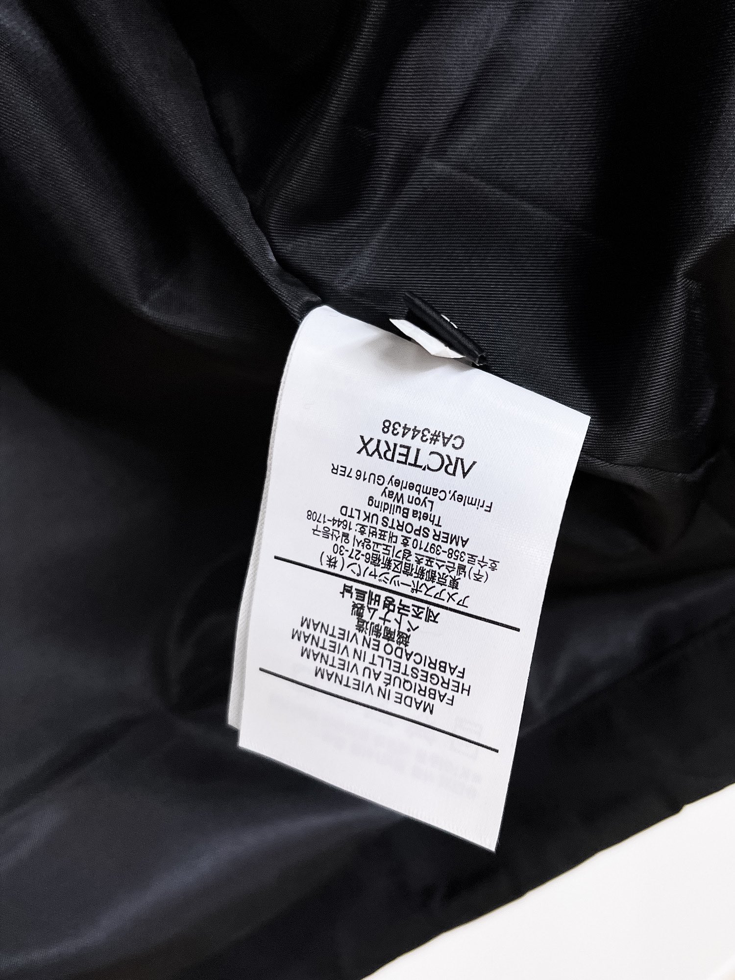 ARC'TERYX 原單 男女款 StormHood™ 戶外外套 翼型剪裁| 7 ARC'TERYX 原單 男女款 StormHood™ 戶外外套 翼型剪裁
