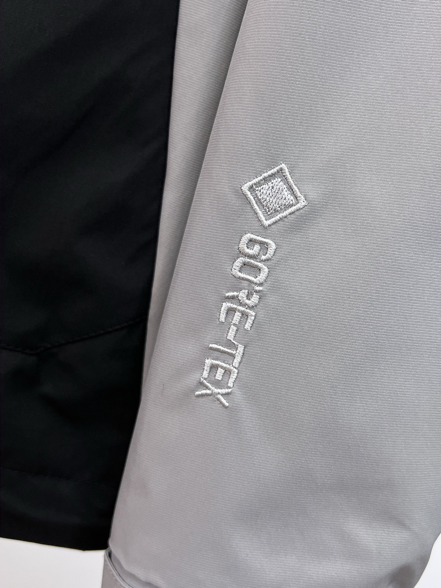 ARC'TERYX A貨 男女款 撞色 GORE-TEX 滑雪外套 街頭山系風