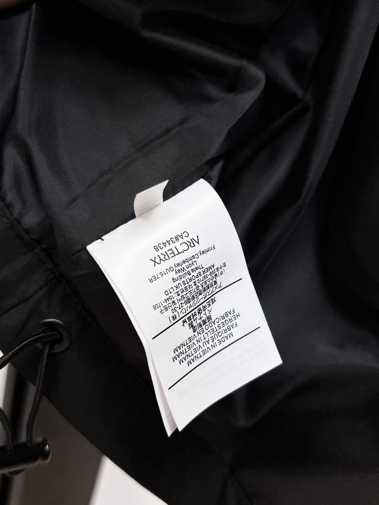 ARC'TERYX 高仿 男女款 X-Zip 防水連帽外套 暗黑機能風| 8 ARC'TERYX 高仿 男女款 X-Zip 防水連帽外套 暗黑機能風