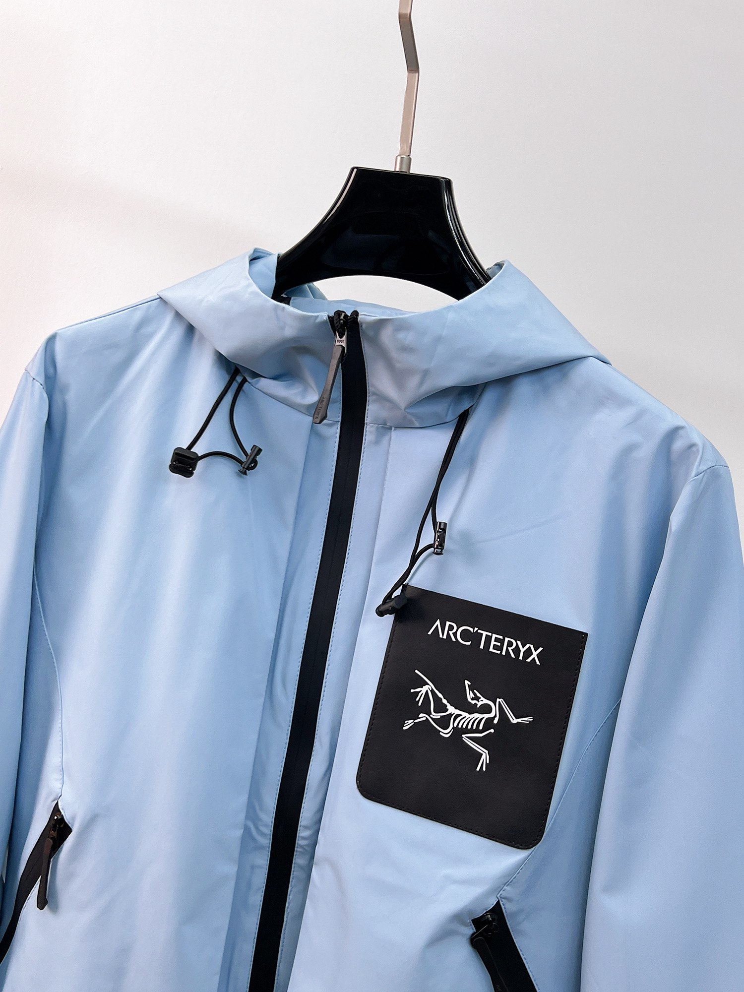 ARC'TERYX 一比一 男女款 立體胸袋連帽外套 冰湖藍輕量版