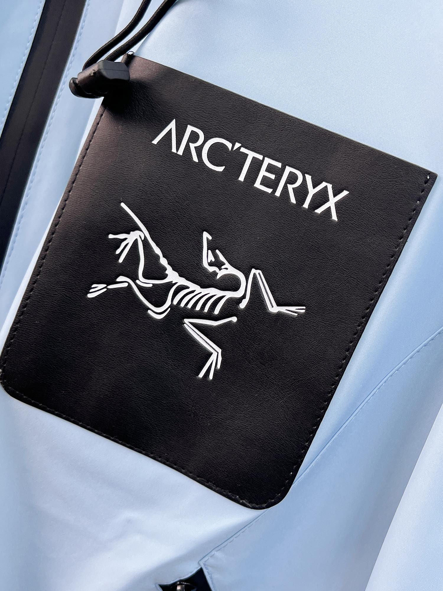 ARC'TERYX 一比一 男女款 立體胸袋連帽外套 冰湖藍輕量版