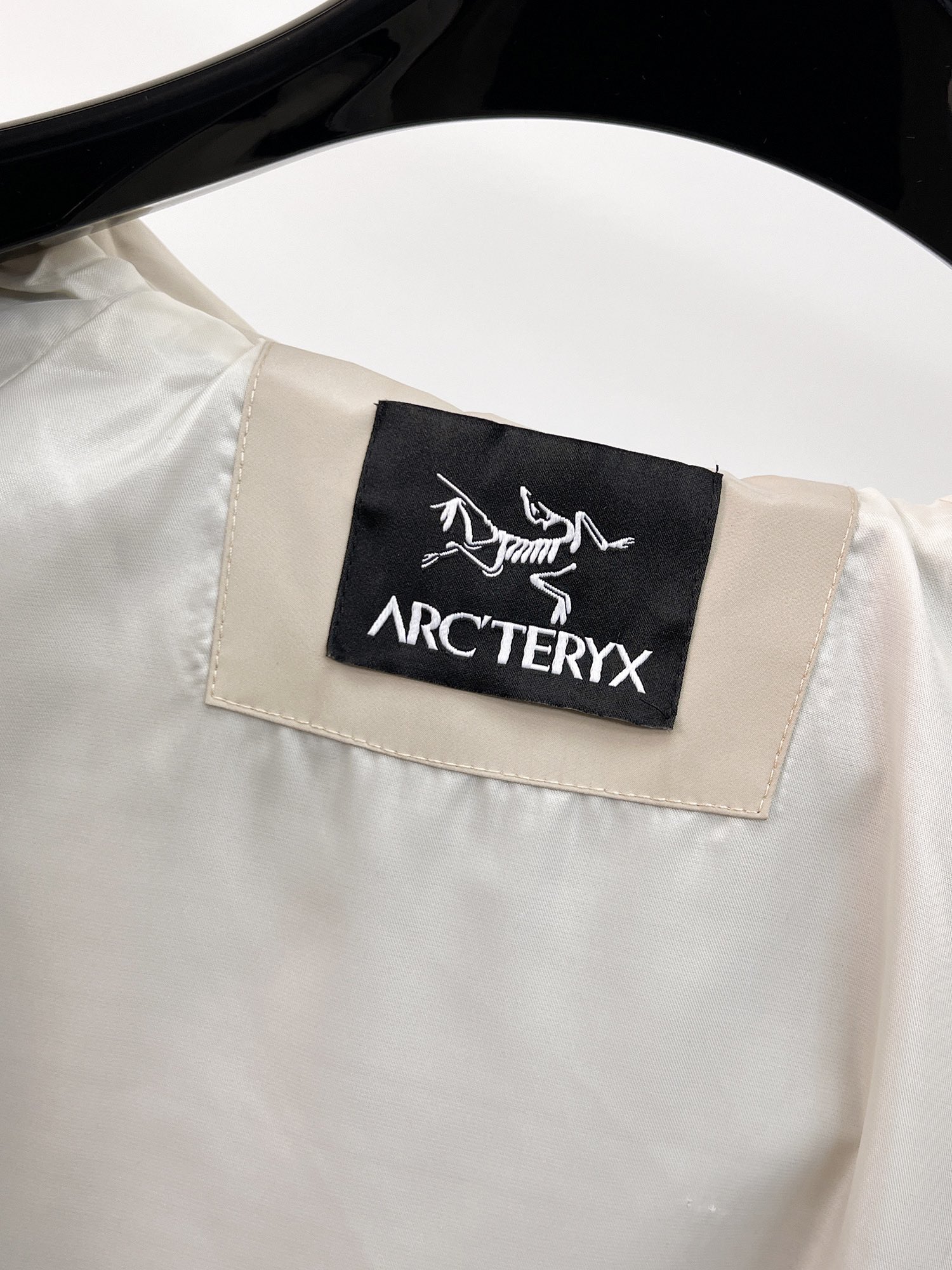 ARC'TERYX 一比一 男女款 翻蓋織帶外套 沙岩色輕量款| 10 ARC'TERYX 一比一 男女款 翻蓋織帶外套 沙岩色輕量款
