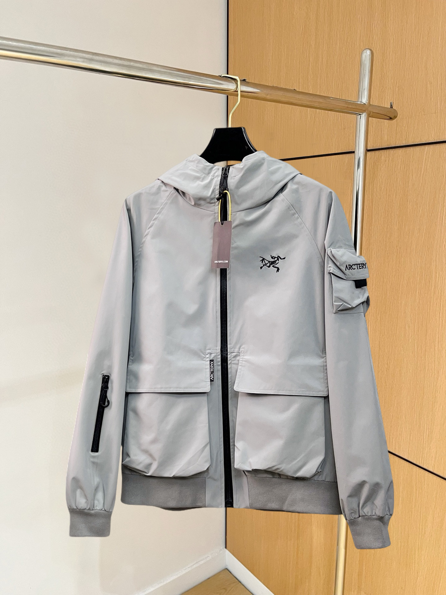 ARC'TERYX A貨 男女款 霧灰雙翻蓋軟殼外套 都會休閒風