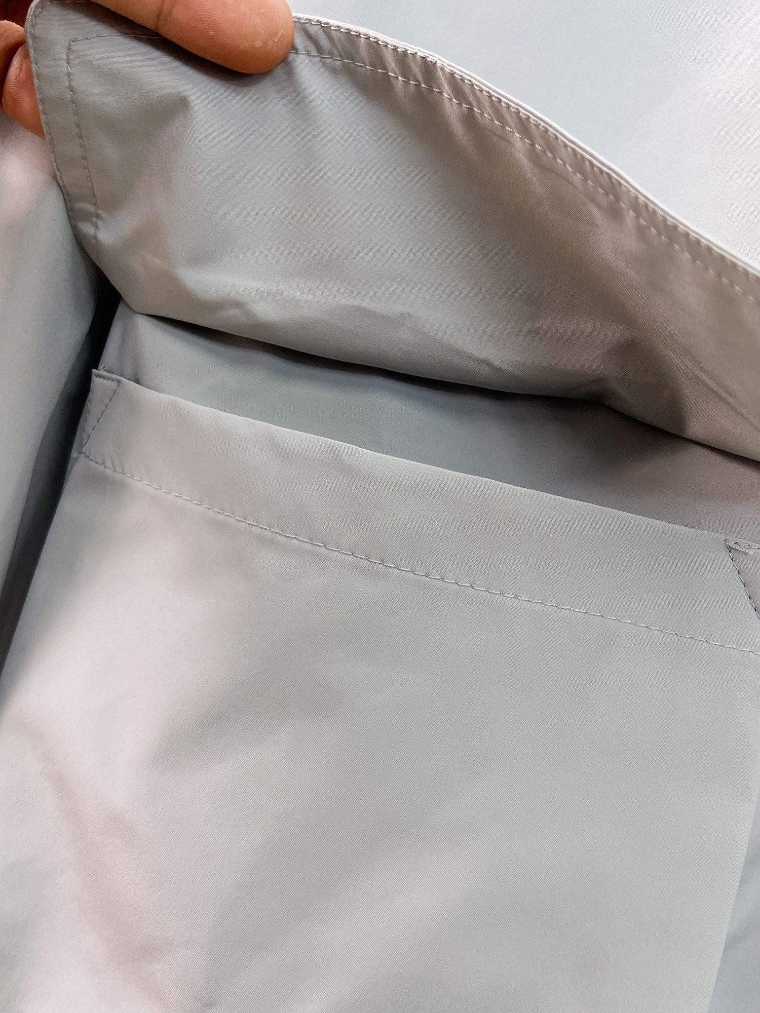 ARC'TERYX A貨 男女款 霧灰雙翻蓋軟殼外套 都會休閒風| 16 ARC'TERYX A貨 男女款 霧灰雙翻蓋軟殼外套 都會休閒風