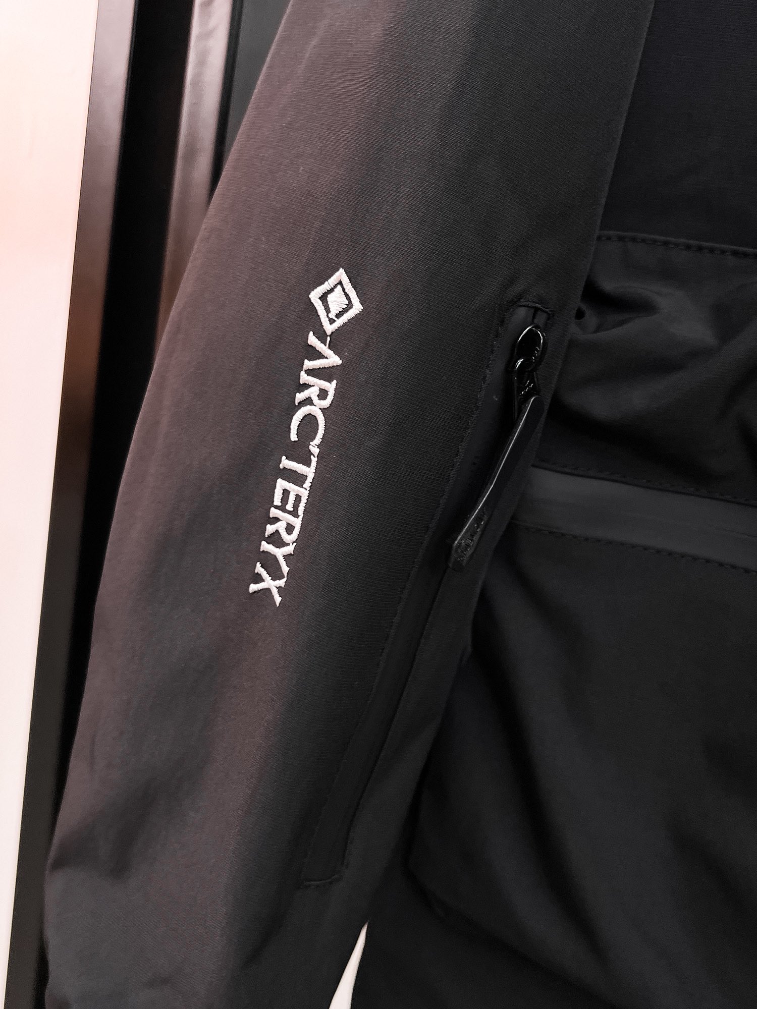 ARC'TERYX 高仿 男女款 大容量戰術外套 黑標口袋版| 8 ARC'TERYX 高仿 男女款 大容量戰術外套 黑標口袋版