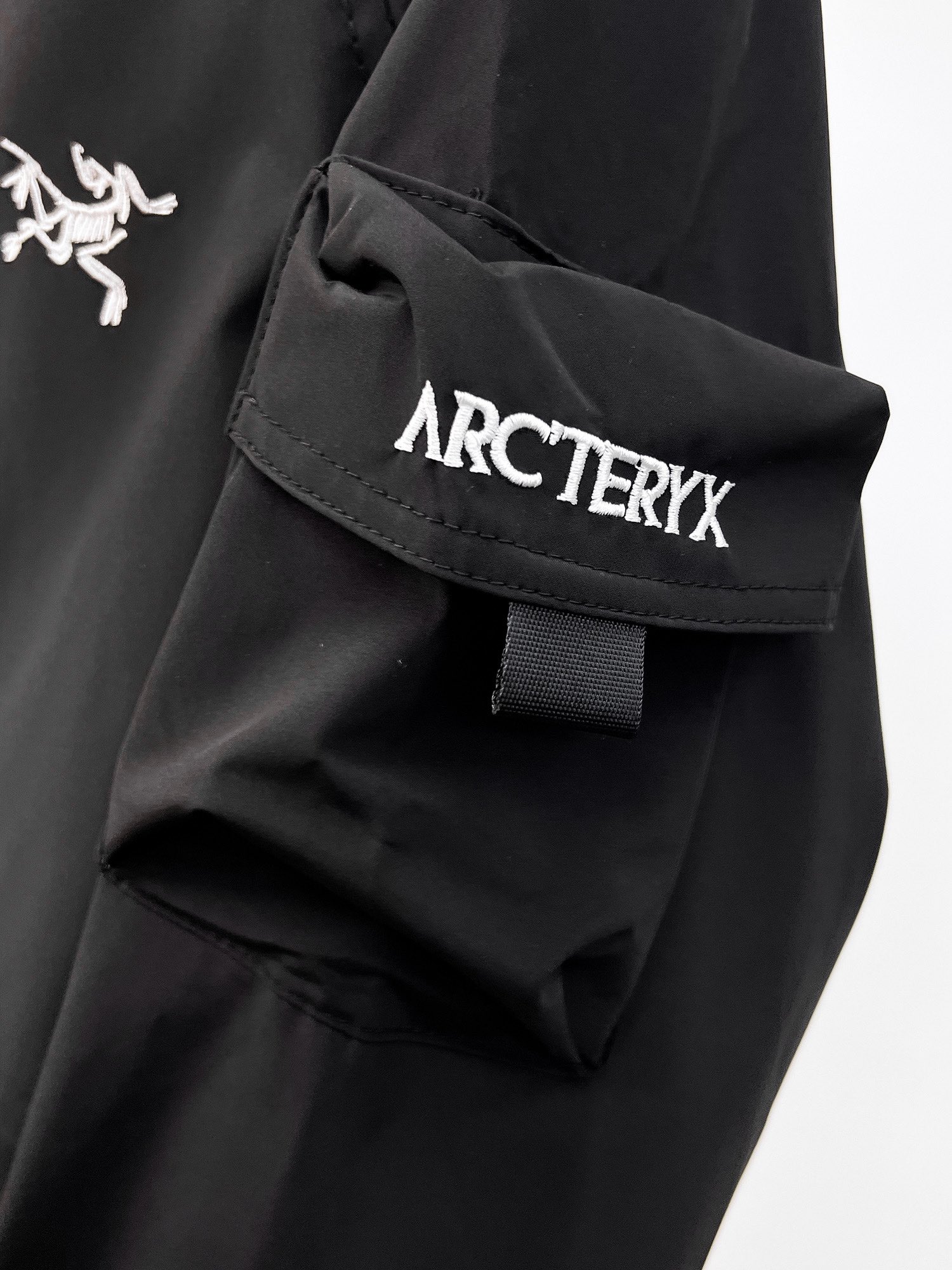 ARC'TERYX 高仿 男女款 雙翻蓋抽繩外套 街頭工裝風| 11 ARC'TERYX 高仿 男女款 雙翻蓋抽繩外套 街頭工裝風