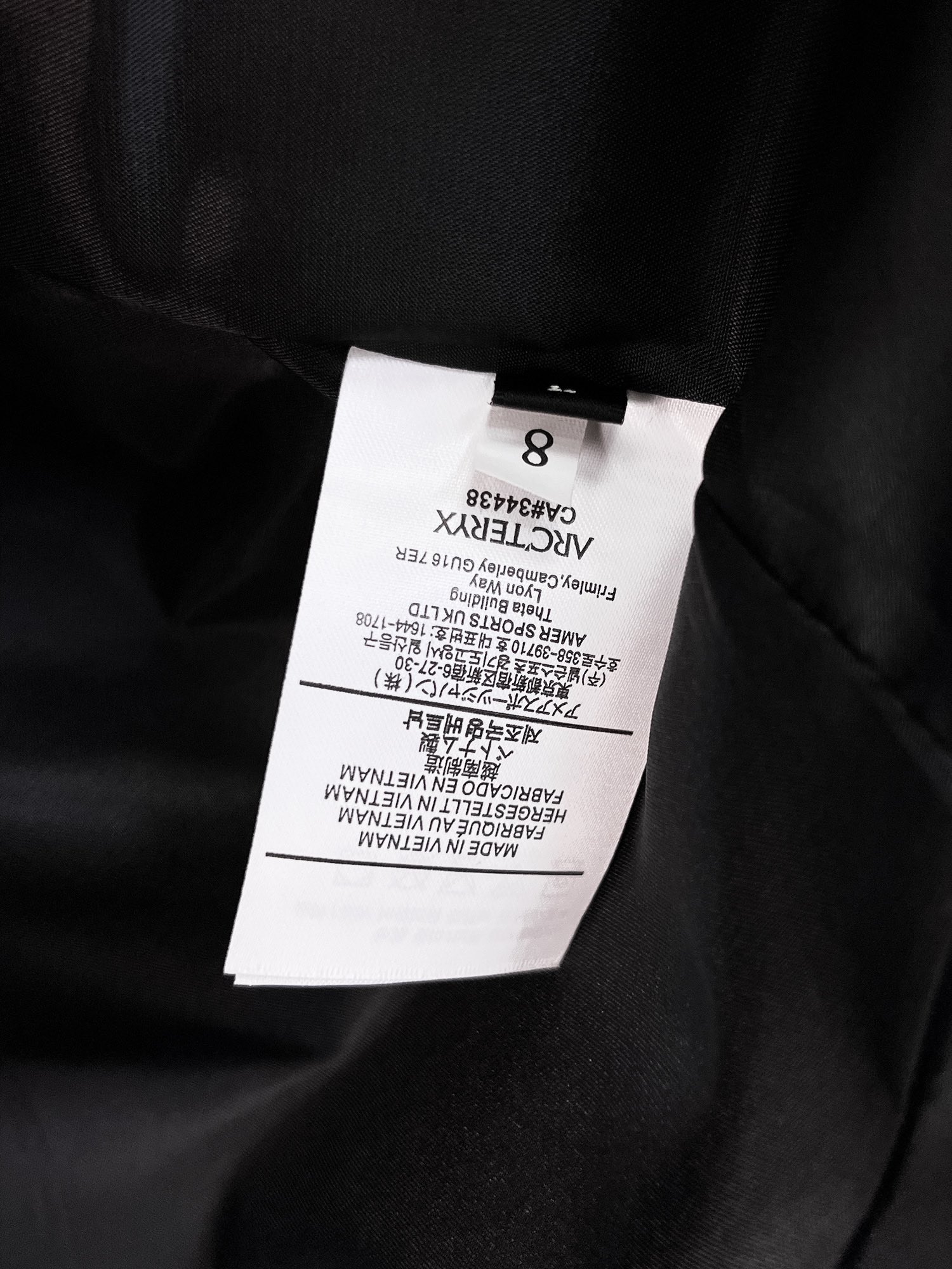 ARC'TERYX 高仿 男女款 腕袋抽繩防水外套 都會輕量版| 18 ARC'TERYX 高仿 男女款 腕袋抽繩防水外套 都會輕量版