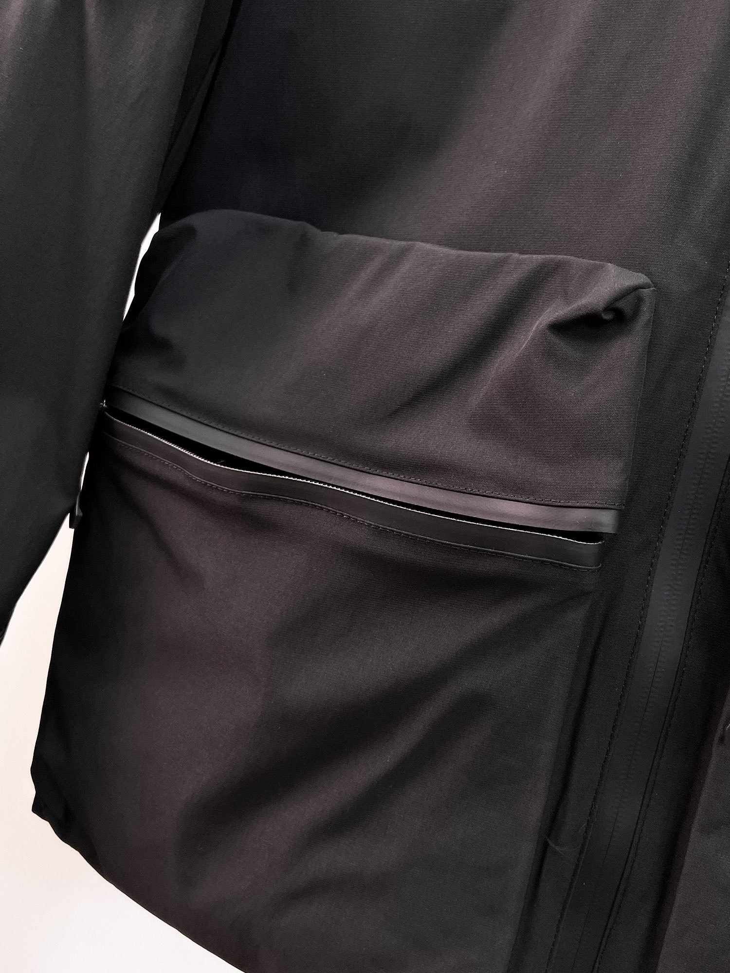 ARC'TERYX 一比一 男女款 雙抽繩口袋外套 山系休閒風| 7 ARC'TERYX 一比一 男女款 雙抽繩口袋外套 山系休閒風