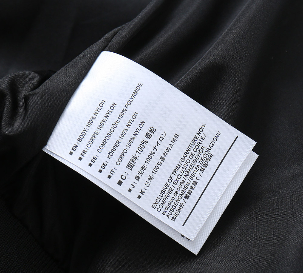 ARC'TERYX A貨 男女款 連帽對比拉鍊外套 亮白輕量款| 17 ARC'TERYX A貨 男女款 連帽對比拉鍊外套 亮白輕量款