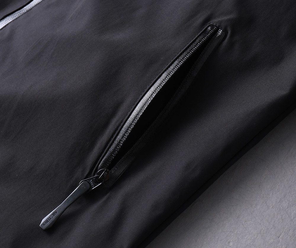 ARC'TERYX 高仿 男女款 袖袋防潑軟殼外套 都會輕量風| 10 ARC'TERYX 高仿 男女款 袖袋防潑軟殼外套 都會輕量風