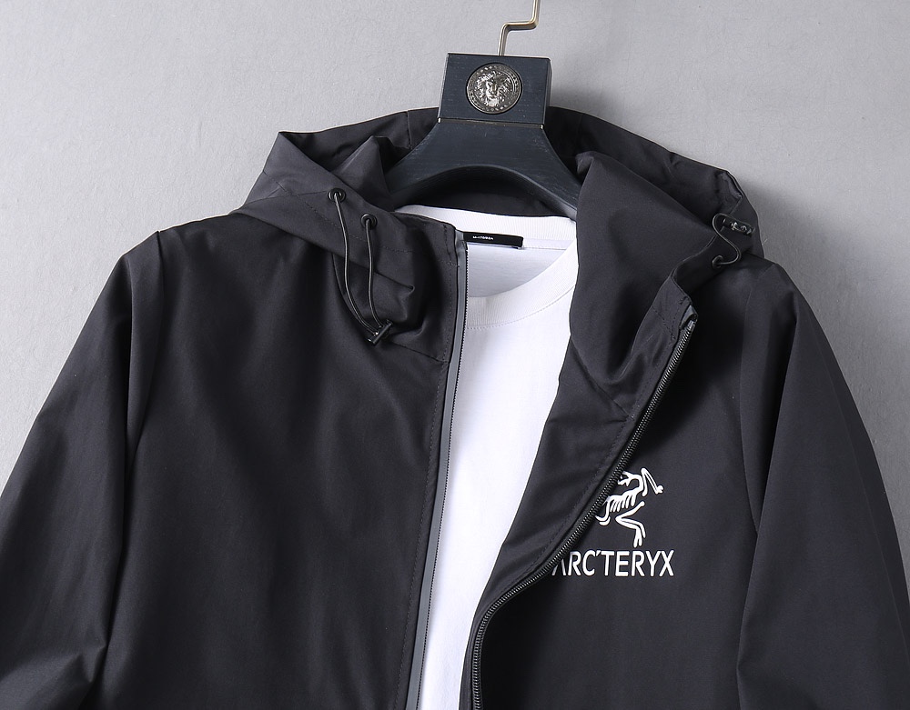 ARC'TERYX 高仿 男女款 低調白標連帽軟殼外套 基礎通勤版| 11 ARC'TERYX 高仿 男女款 低調白標連帽軟殼外套 基礎通勤版